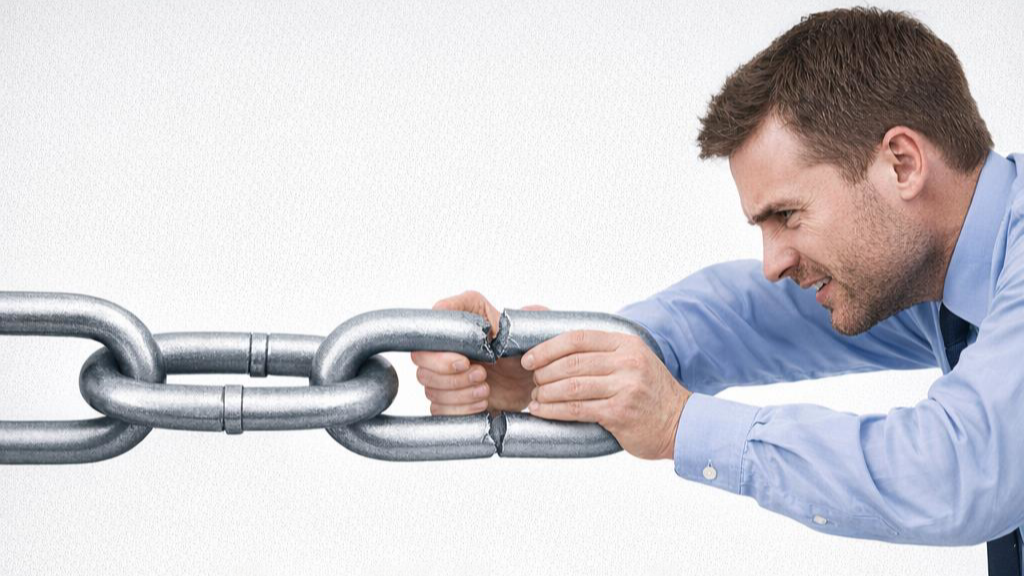 De recente hacks bij Odido, Bastion Hotels en de gemeente Ede laat opnieuw zien dat de grootste kwetsbaarheid in cybersecurity niet altijd technologie is, maar vooral ook de mens. De aanval begon in alle gevallen met gerichte phishing richting medewerkers,...